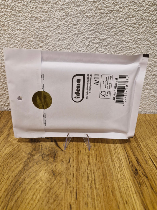 Pokemon Mystery Slab / Graded Card 8-10 + Booster